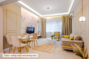 Super Central Stylish Suite & Studio with Shared Terrace